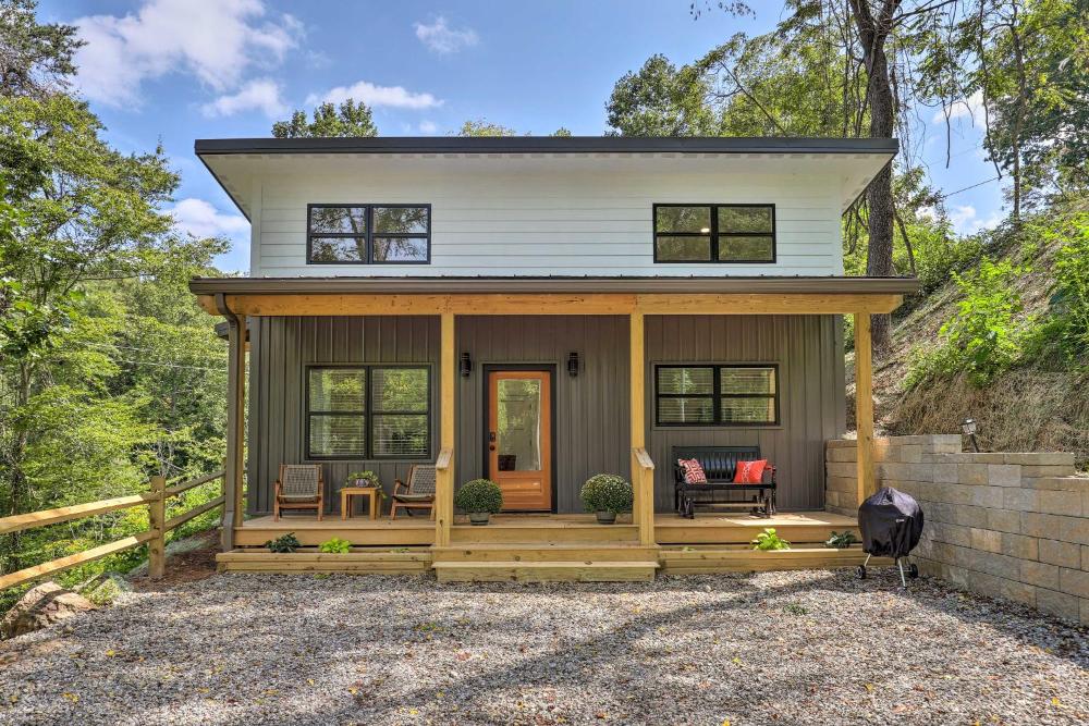 Pet-Friendly Asheville Retreat with Hot Tub